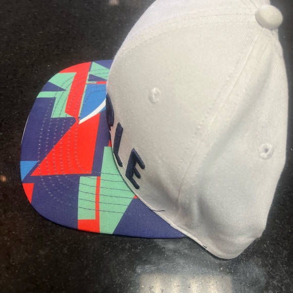 Staple SnapBack one size fits all - Picture 3 of 4
